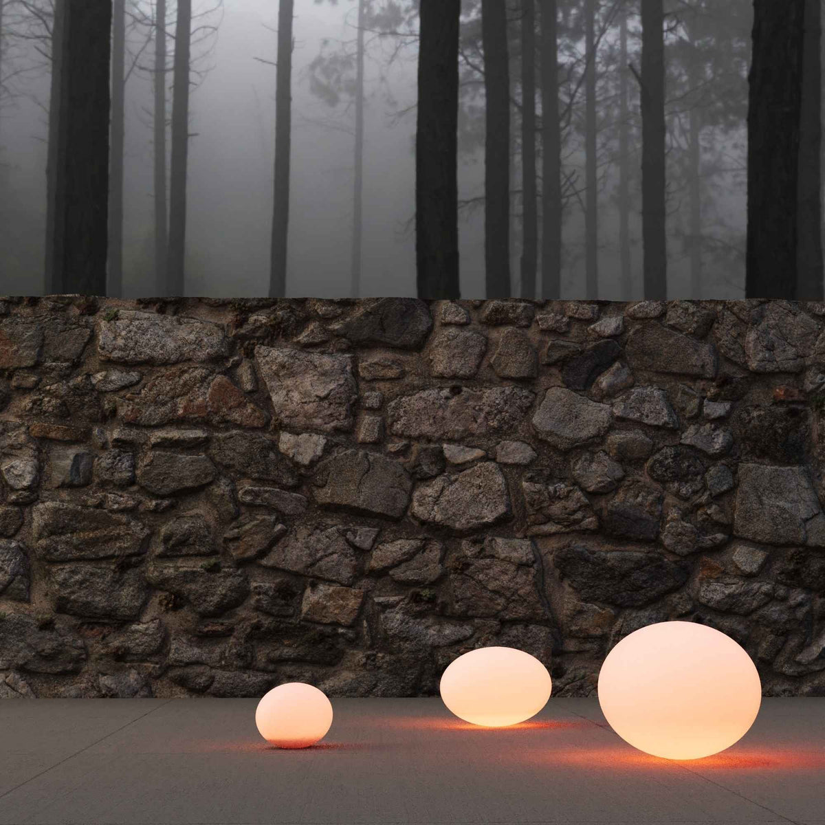 Lumitierra Nova — Rechargeable RGBW Outdoor LED Lamp
