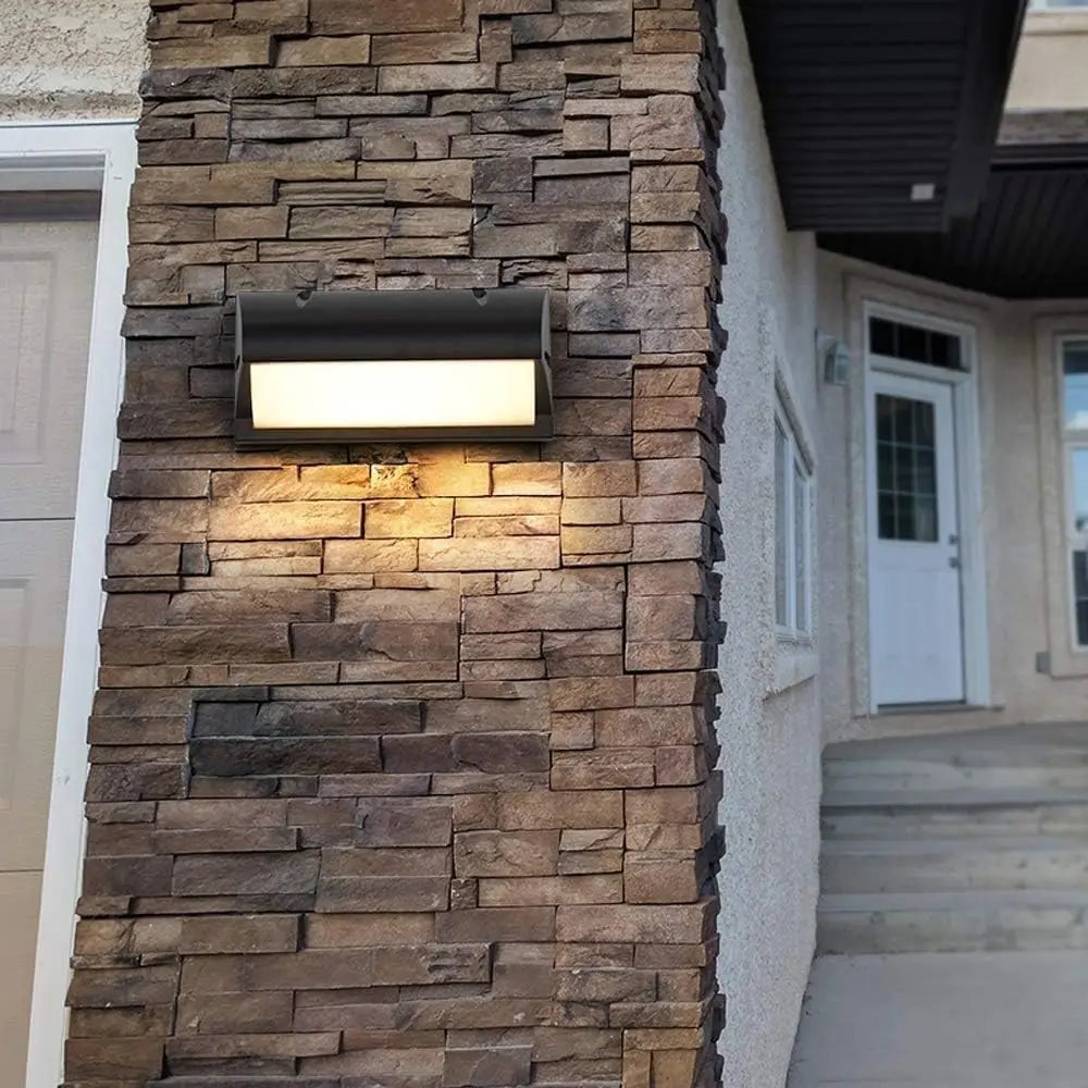 Lumitierra Vera — IP65 Outdoor LED Wall Light (2-pack)