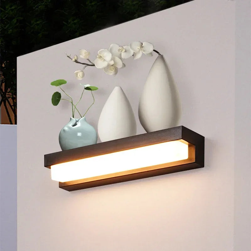 Lumitierra Poniente — Solar Wall Light for Fence and Gate
